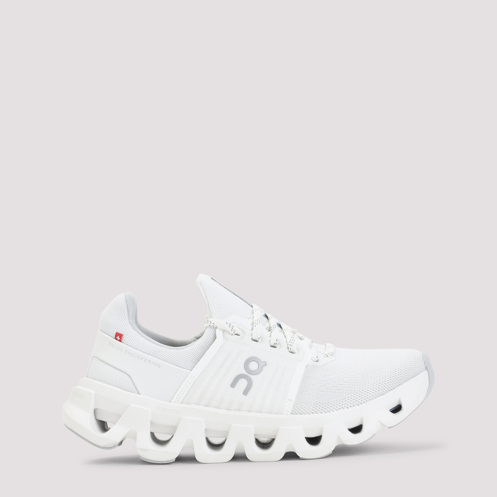On Women's White Cloudswift 4 Ad Sneakers Textile Rubber Shoe